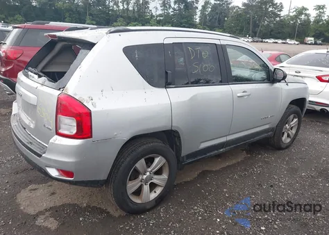 2011 Jeep Compass z USA, uszkodzony, nr VIN 1J4NF1FB3BD280876